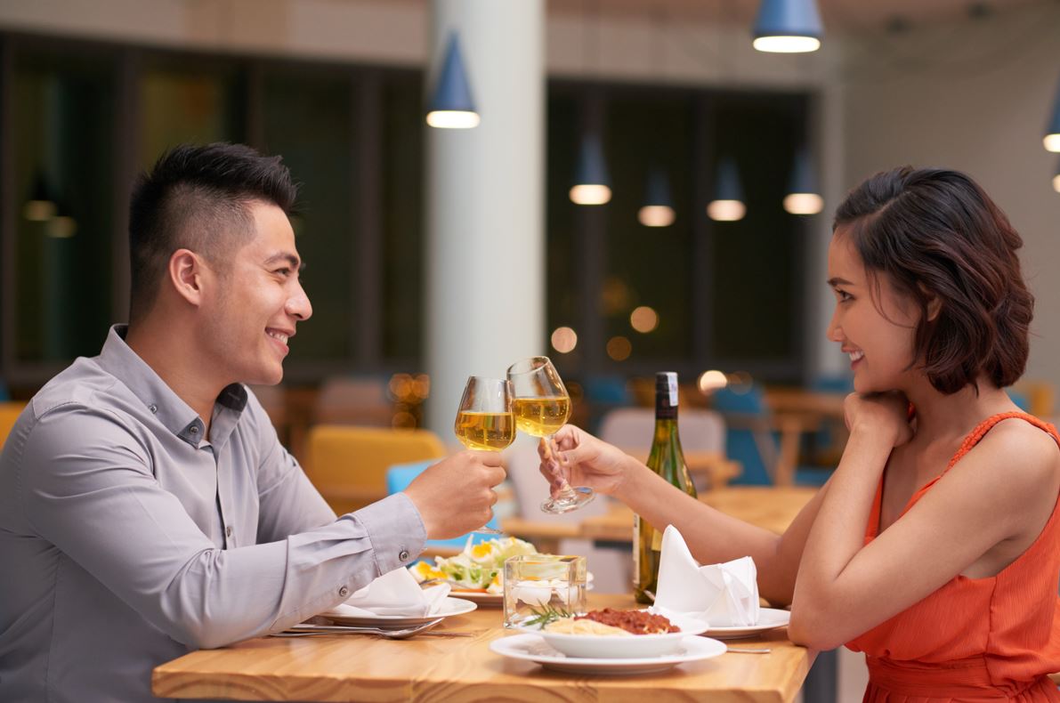 Bring your Valentine in these romantic Araneta City dining spots
