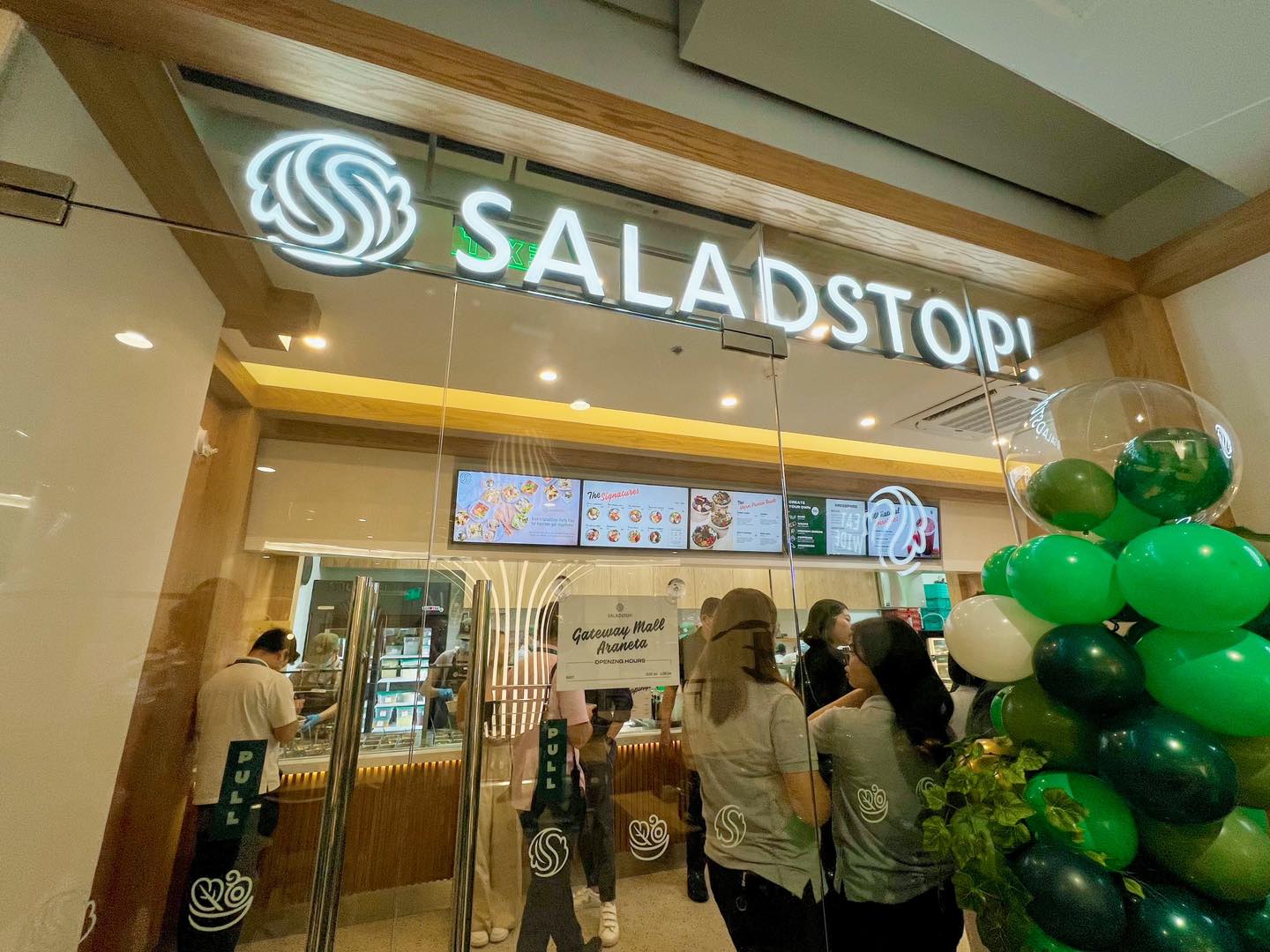 Savor guilt-free dining at Salad Stop in Araneta City
