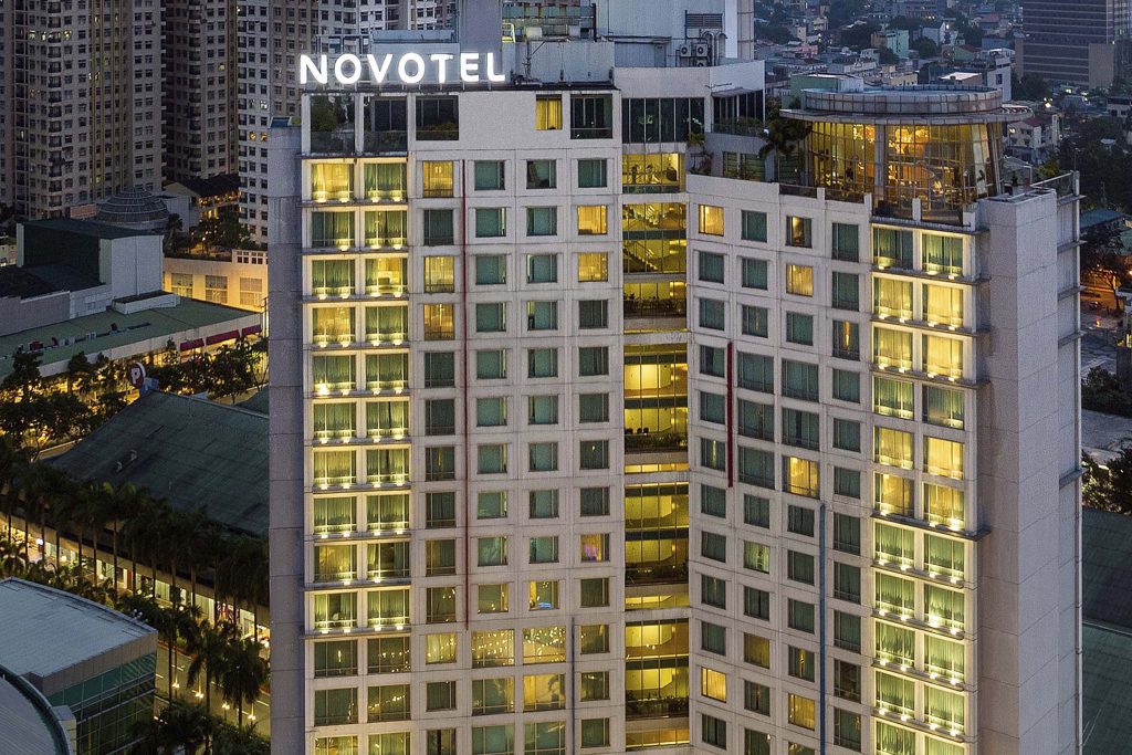 Facade of Novotel Manila Araneta City